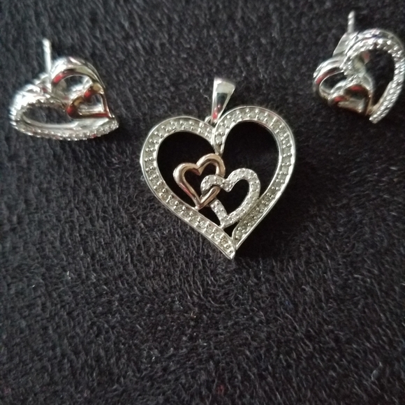 10kt Solid Gold and 925 Silver Diamond Heart Set - Picture 11 of 12